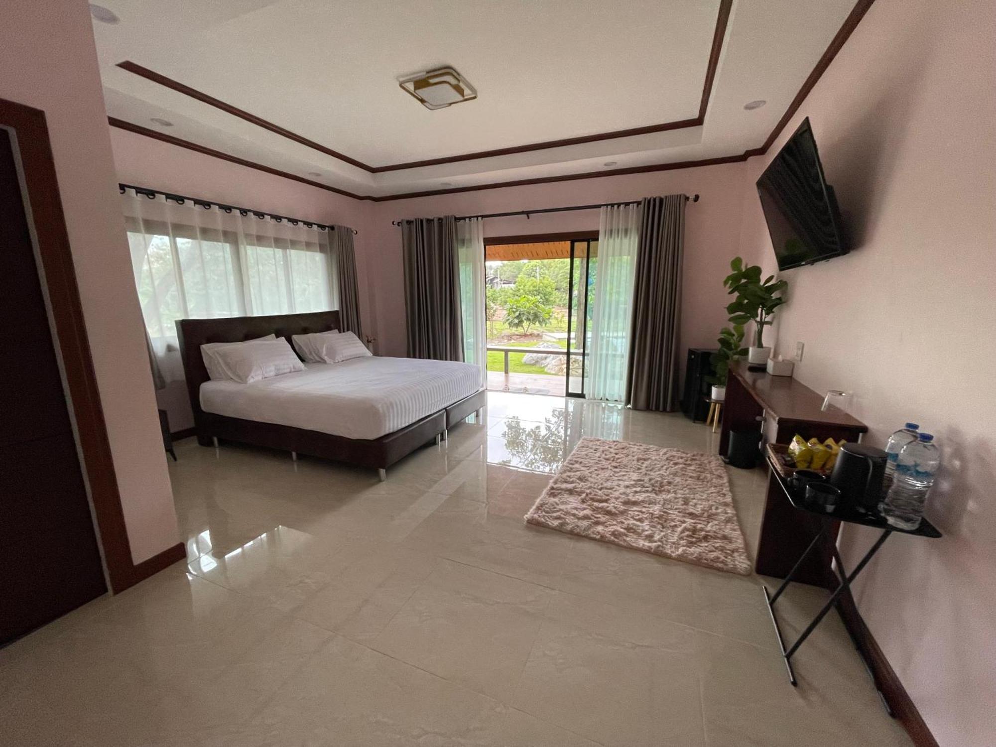 Jindarin Villas Pakchong Exterior photo