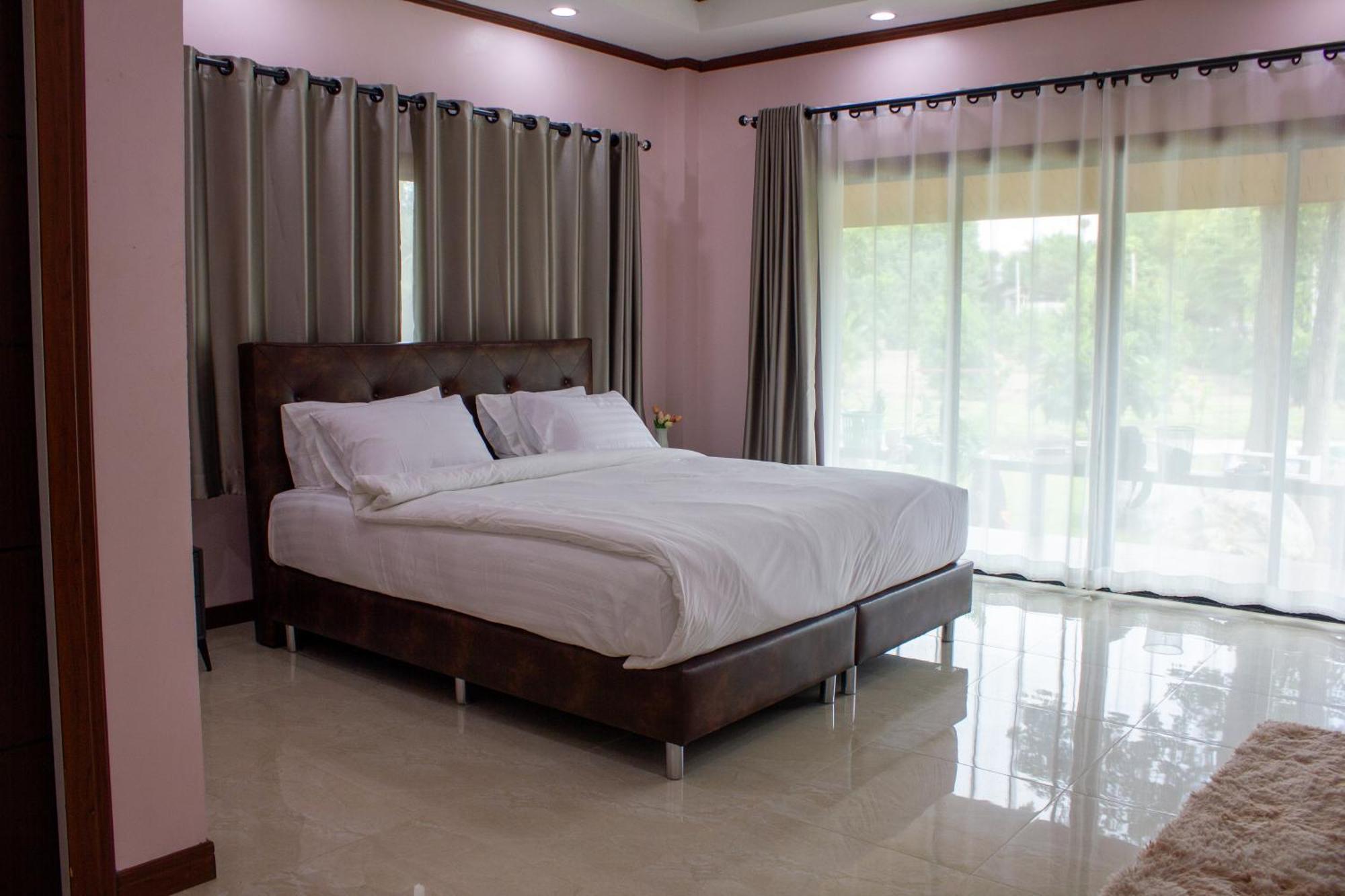 Jindarin Villas Pakchong Exterior photo