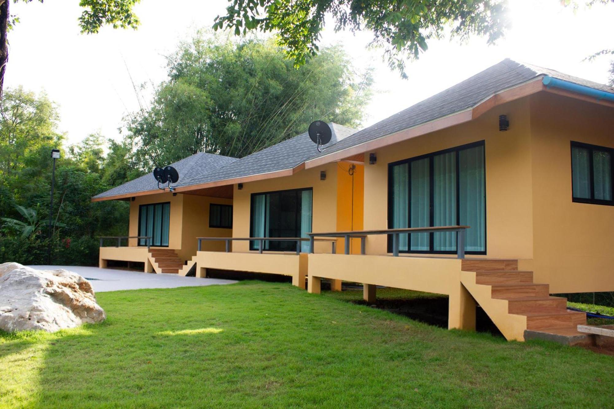 Jindarin Villas Pakchong Exterior photo