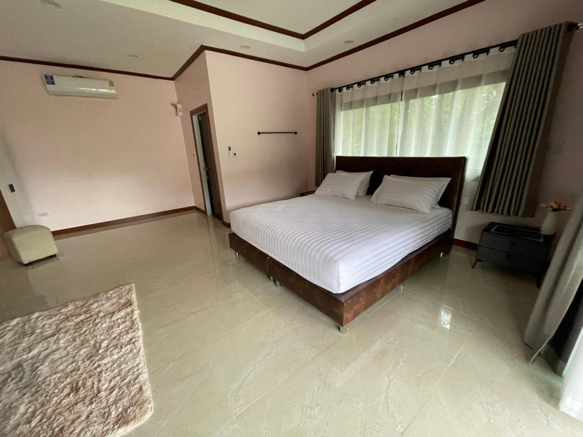 Jindarin Villas Pakchong Exterior photo
