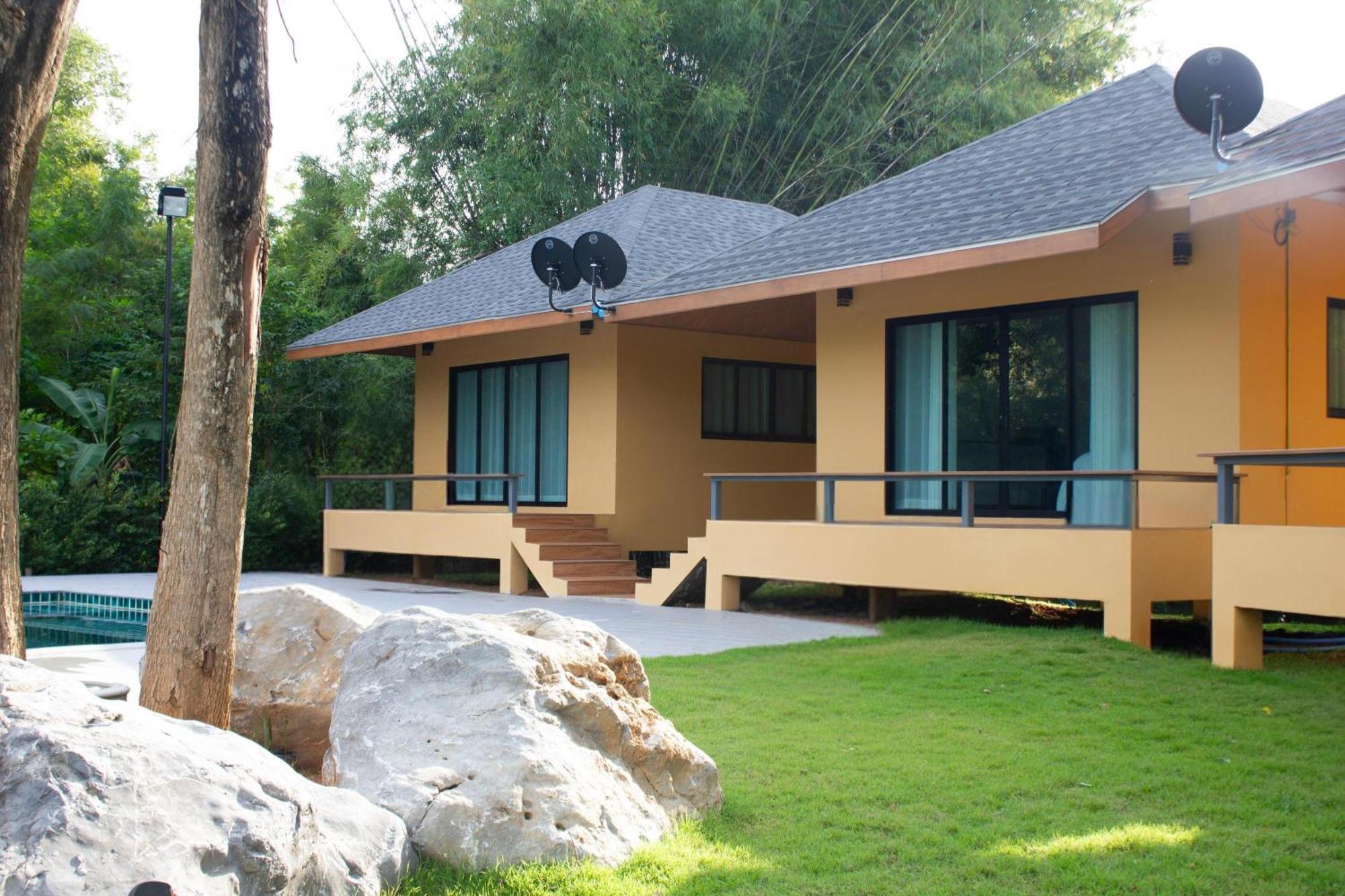 Jindarin Villas Pakchong Exterior photo
