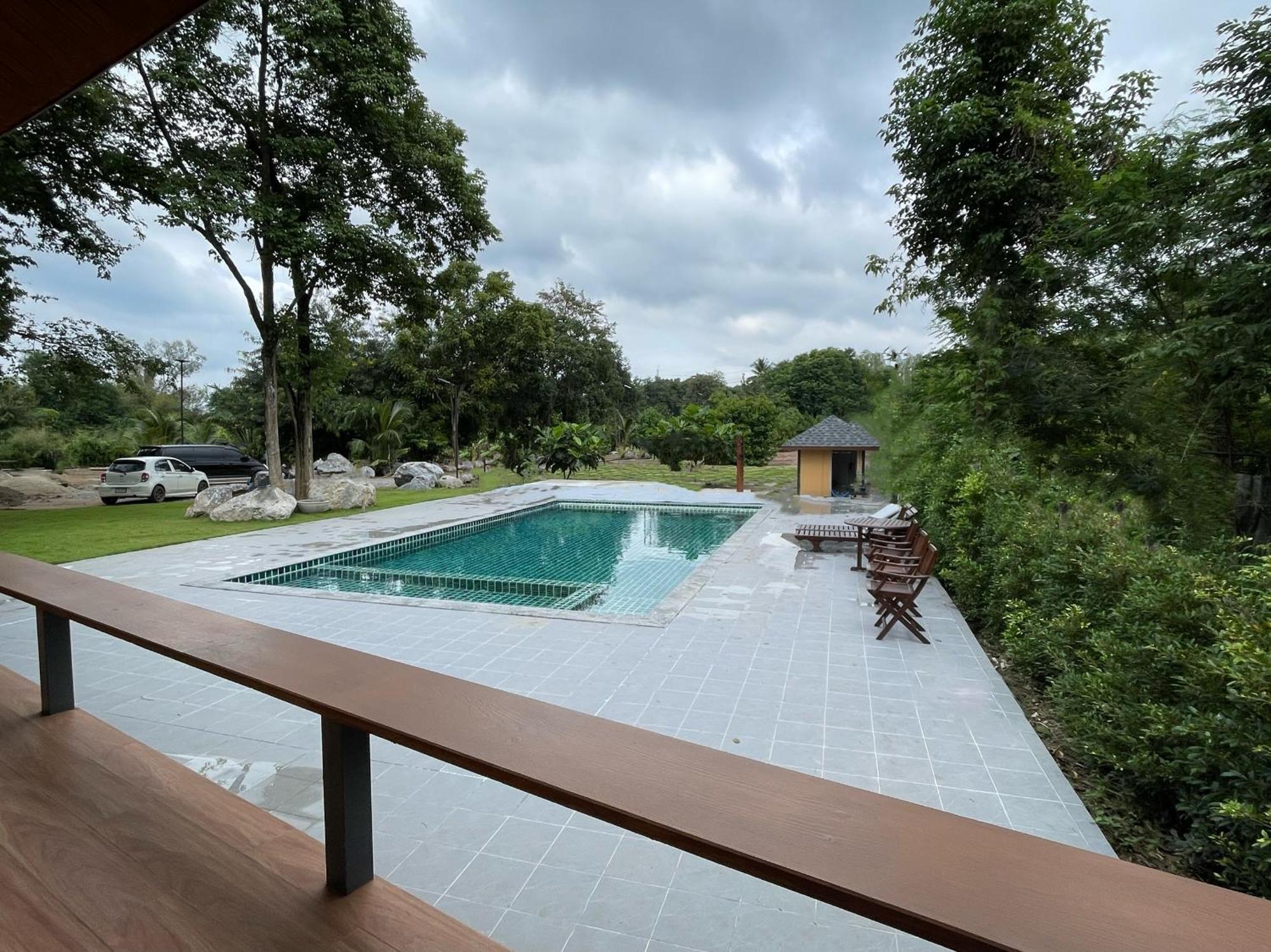 Jindarin Villas Pakchong Exterior photo